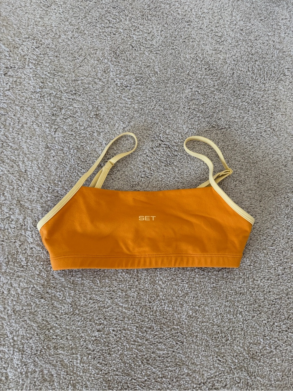 Women's Orange Contrast-Trim Sports Bra